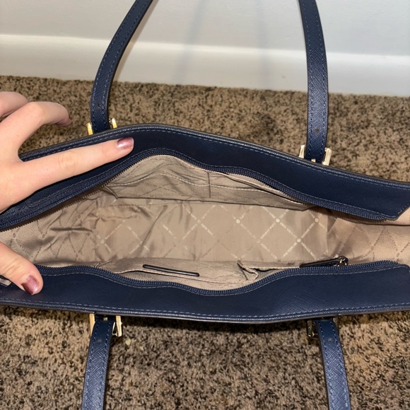 Michael Kors navy tote - Picture 4 of 5